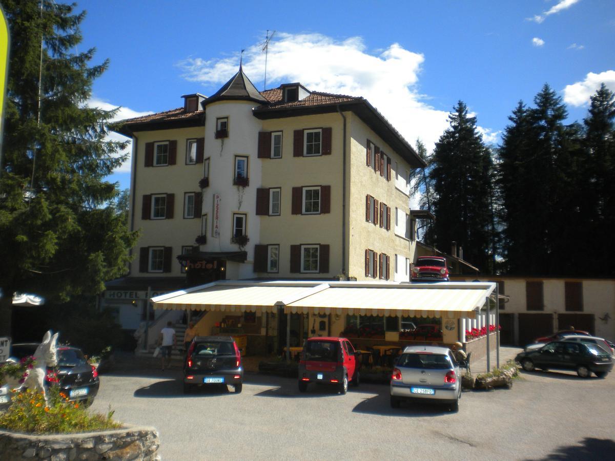 Hotel Roen Ruffrè-Mendola Buitenkant foto